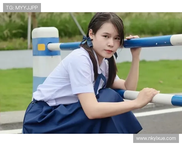 酷毙头像足球明星女生的魅力与风采展现，激励更多女性追逐梦想与激情